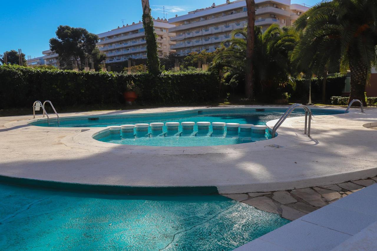 Apartamento Differentflats Llum Salou Exterior foto