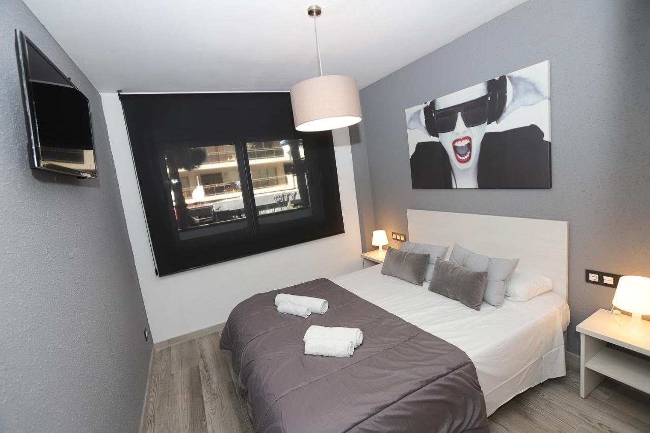 Apartamento Differentflats Llum Salou Exterior foto